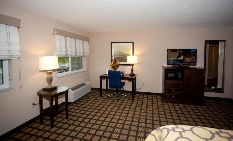 Hotel Baymont By Wyndham Erie Kearsarge Esterno foto