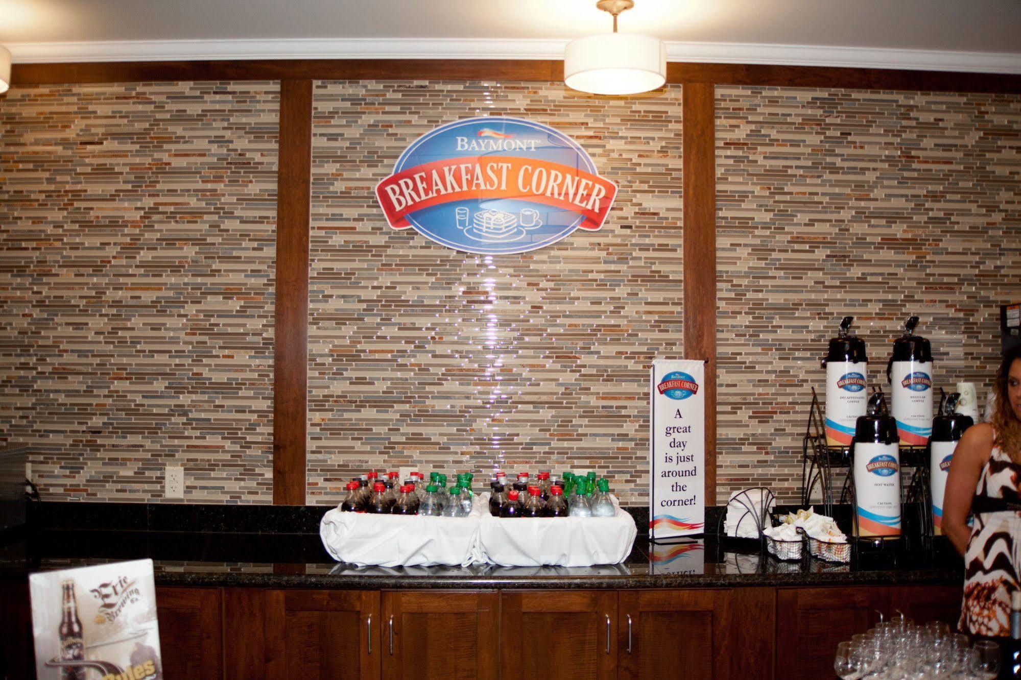 Hotel Baymont By Wyndham Erie Kearsarge Esterno foto